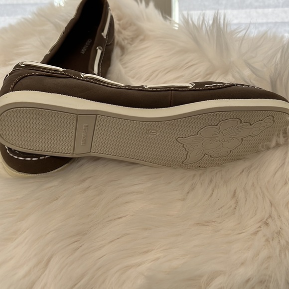 OLD NAVY BOAT SHOE - Picture 3 of 5